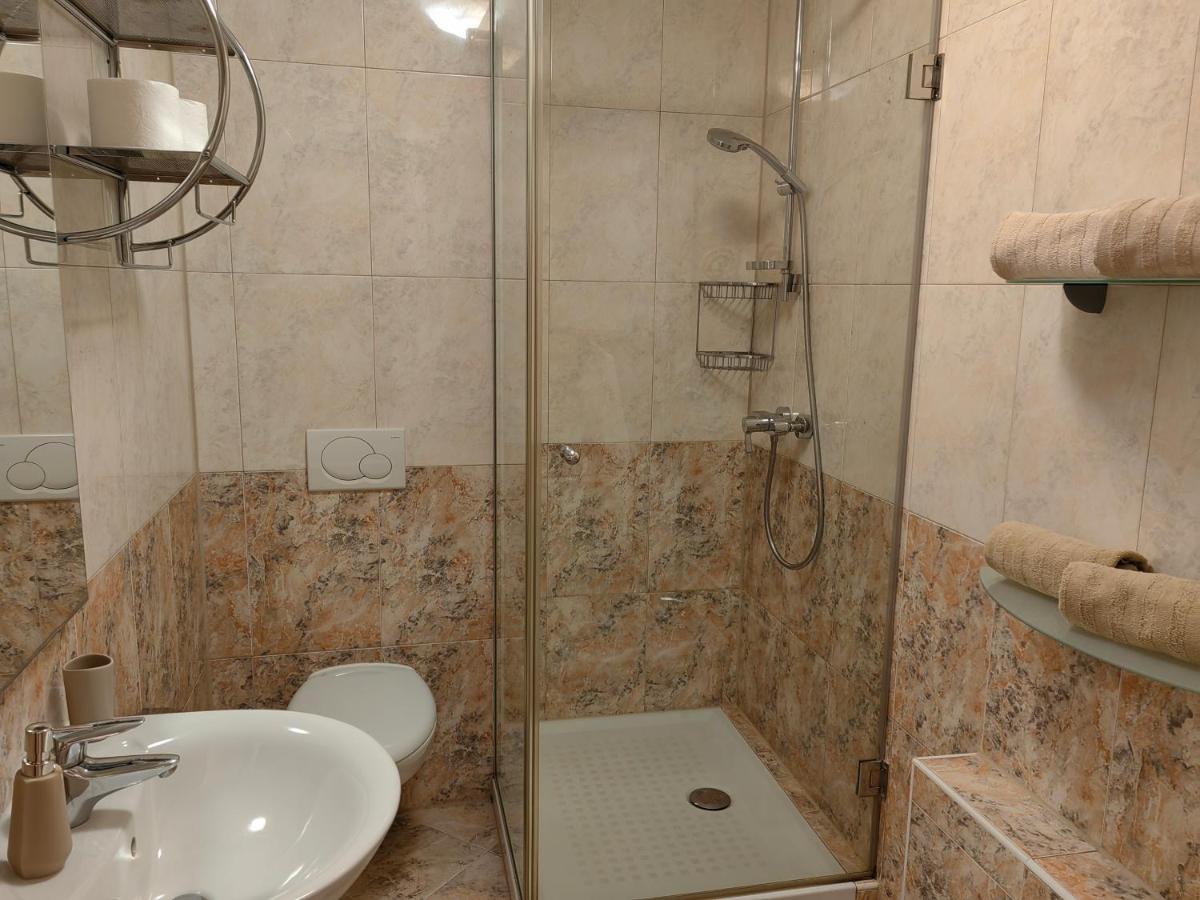 Sea View Apartment & Studio Apartment Bruno Umag Exterior photo