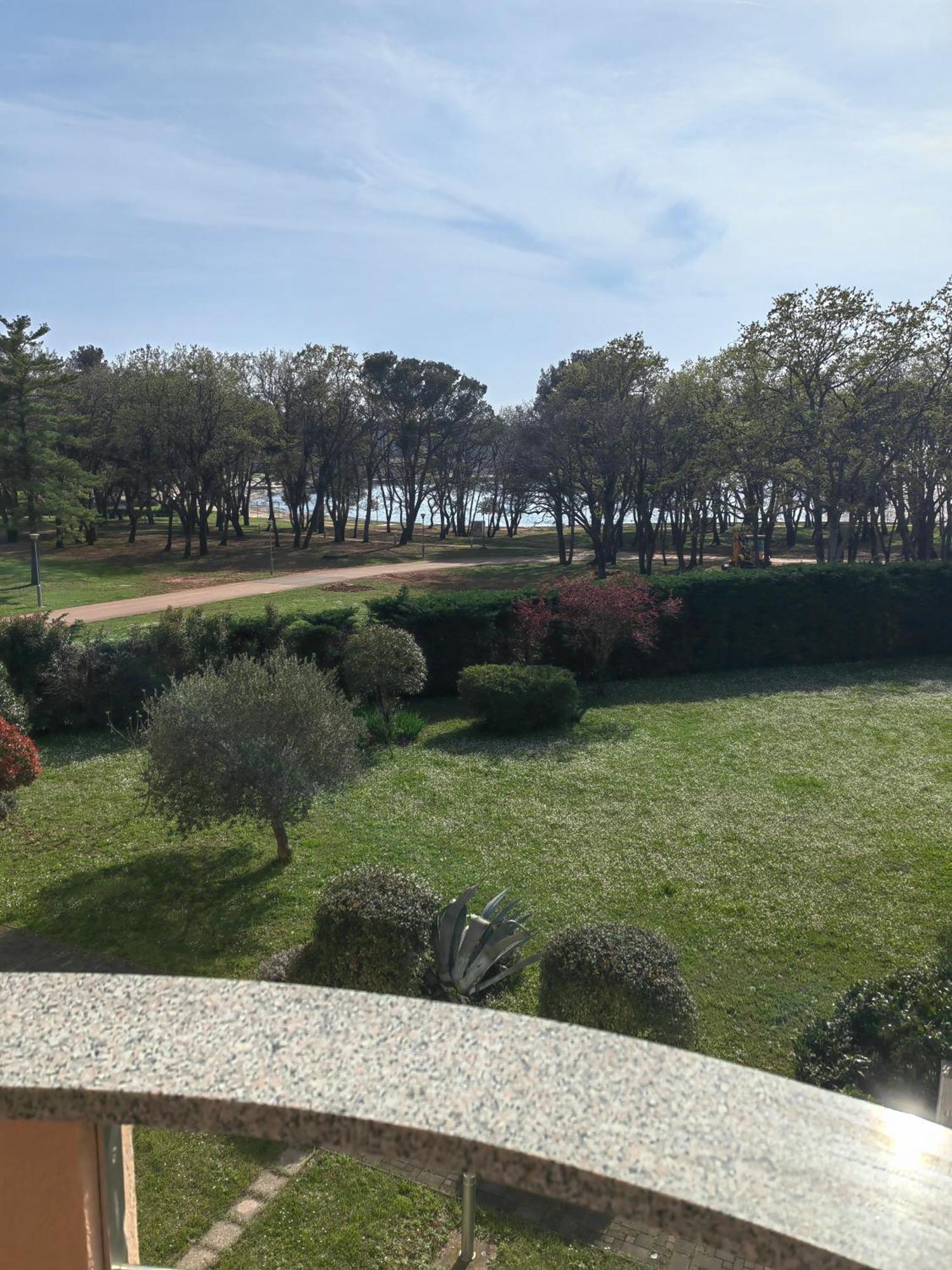 Sea View Apartment & Studio Apartment Bruno Umag Exterior photo